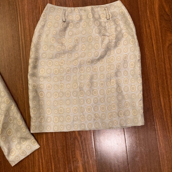 Grey Jax Skirt Suit - Picture 3 of 8